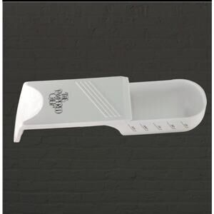 The Pampered Chef Adjustable Dry Measuring Cup Slider 1/8 to 1/2 Cup White 2228